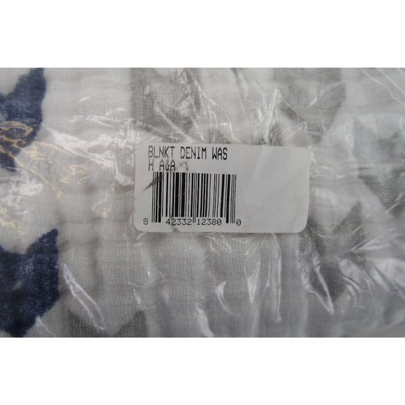 'Aden + Anais' Essential Cotton Muslin Blanket | Chevron, 44"x44" - Picture 3 of 3